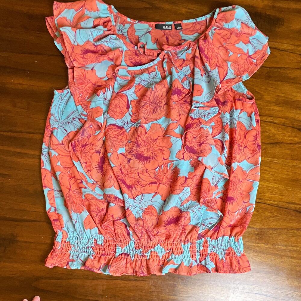 a.n.a Women’s Sz Large Blue/Coral Floral Flutter Sleeve Tie Neck Smocked Blouse